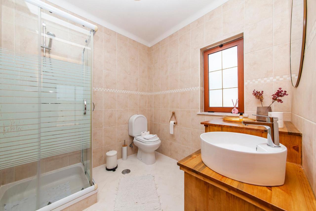 A56 - Westway Rossio Holiday Place Luz Екстериор снимка